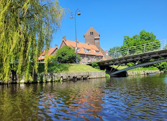 netherlands/kennemerland/attraction/haarlem-canal-tours
