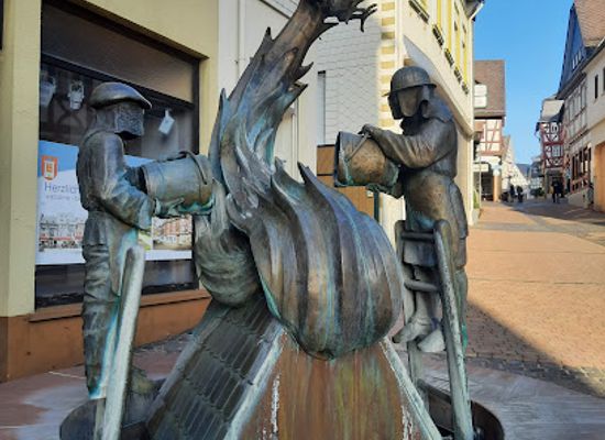 germany/taunus/attraction/feuerwehrbrunnen