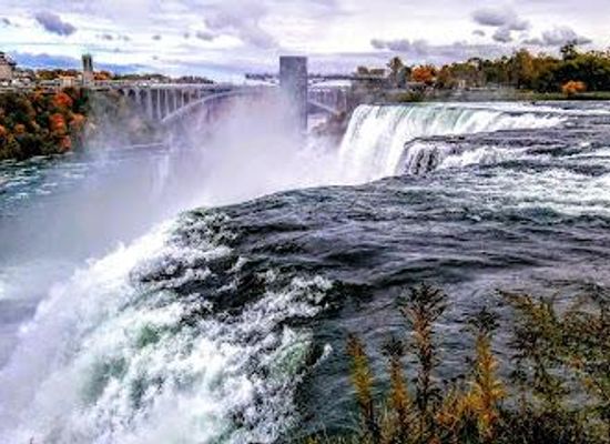 new-york/greater-niagara/attraction/bridal-veil-falls