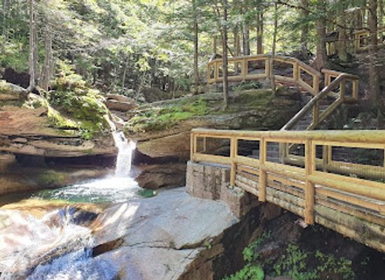new-hampshire/great-north-woods/attraction/sabbaday-falls-trail