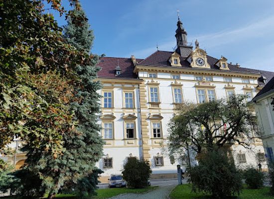 czechia/olomouc/attraction/archbishop-s-palace