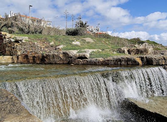 portugal/cascais/attraction/cascata-cai-agua