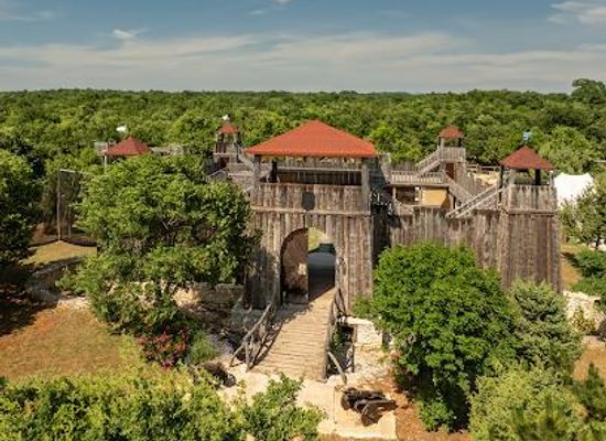 croatia/pula/attraction/medieval-theme-park-sanc-michael