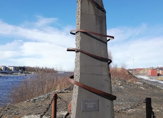 finland/oulu/attraction/tornio-landings-memorial