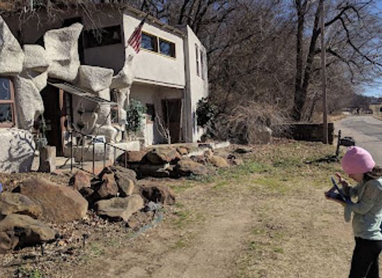 oklahoma/tulsa-metropolitan-area/attraction/the-cave-house-linda-collier