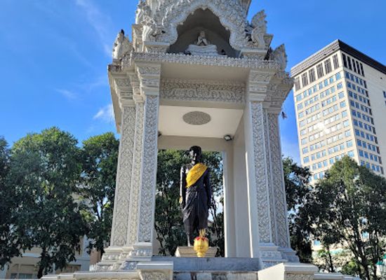 cambodia/kandal/attraction/yeay-penh-statue
