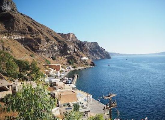 greece/santorini/attraction/cable-car-of-santorini