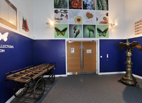 united-kingdom/leeds/attraction/leeds-discovery-centre
