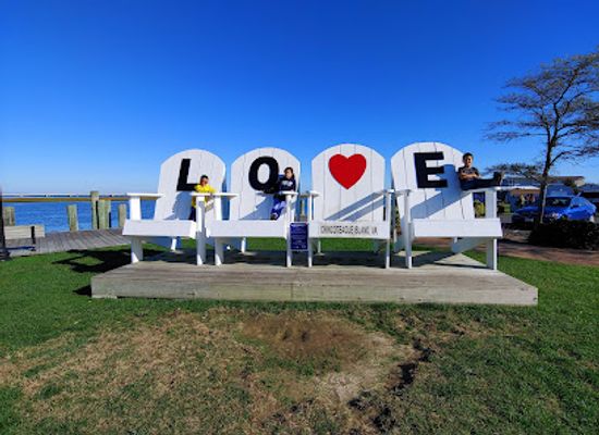virginia/tidewater/attraction/downtown-chincoteague-waterfront-park
