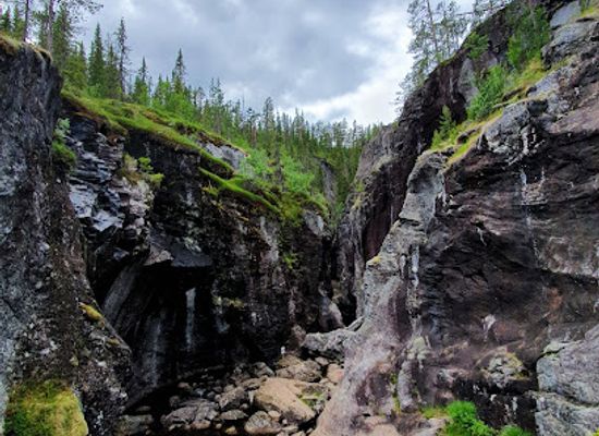 norway/oppland/attraction/helvetepotholes