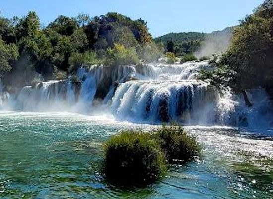 croatia/brac-island/attraction/flarent