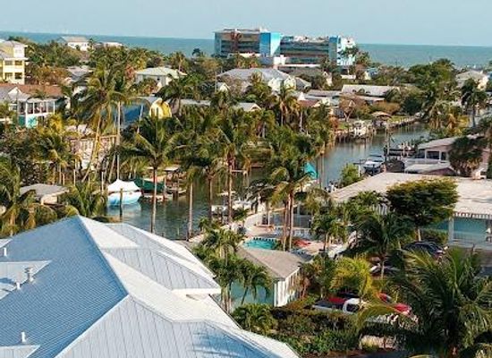 florida/southwest-florida/attraction/fort-myers-beach