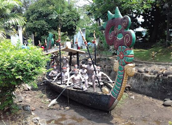indonesia/south-kalimantan/attraction/central-kalimantan-pavilion