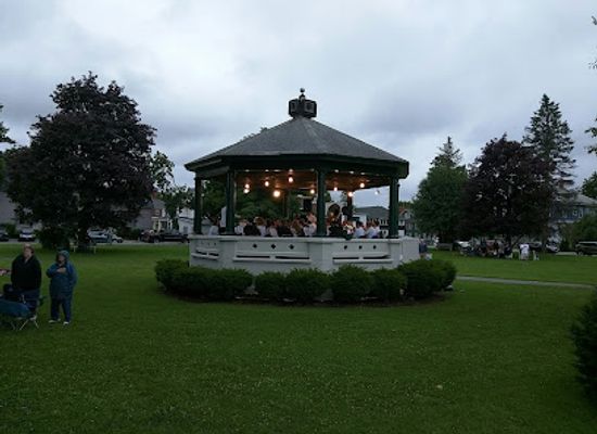 vermont/green-mountains-national-forest/attraction/main-street-park