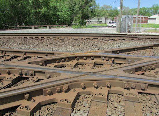 indiana/the-dunes/attraction/portage-diamond-railroad-crossing