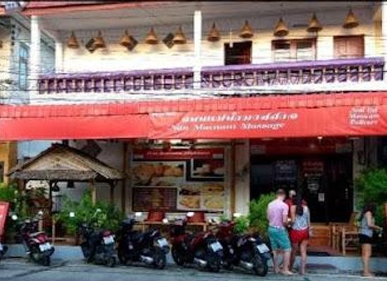 thailand/koh-samui/attraction/walking-street-maenam