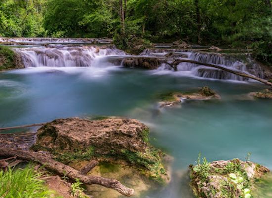 italy/tuscany/attraction/diborrato-waterfall