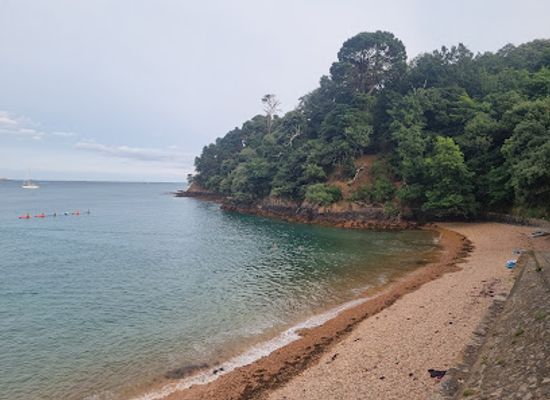 jersey/saint-saviour/attraction/belcroute-bay