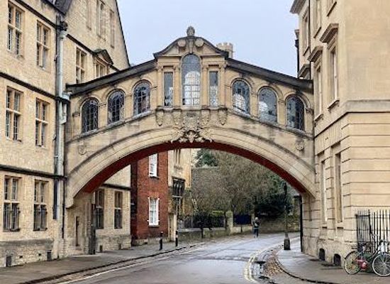 united-kingdom/oxford/attraction/hertford-college