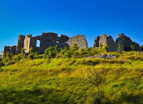 albania/lezhe/attraction/lezhe-castle