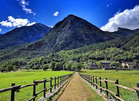 italy/val-d-aosta/attraction/castello-di-fenis