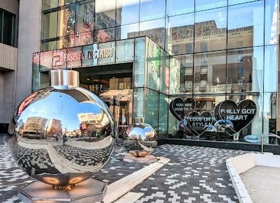 new-jersey/delaware-valley/attraction/the-gallery-at-east-market