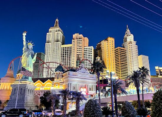 nevada/las-vegas/the-strip/attraction/replica-statue-of-liberty