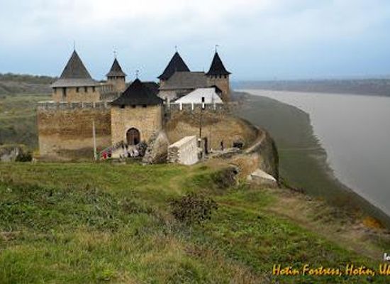 ukraine/chernivtsi/attraction/state-historical-and-architectural-reserve-khotyn-fortress