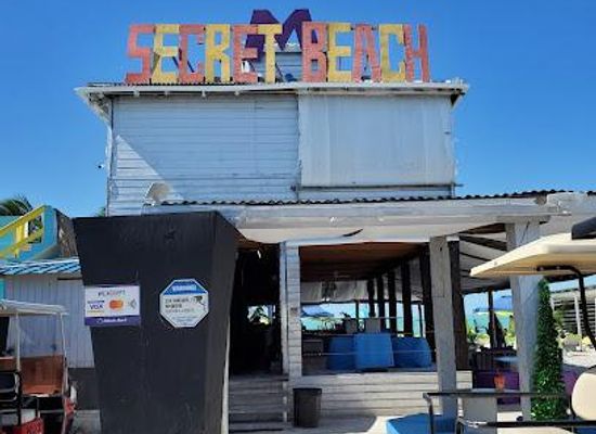 belize/caye-caulker/attraction/secret-beach-belize
