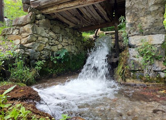 romania/mehedinti/attraction/water-mills-in-toplet