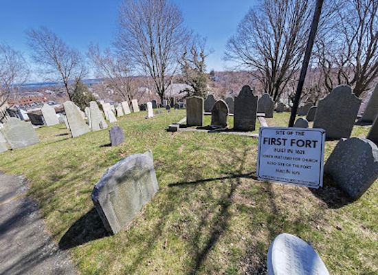 massachusetts/plymouth-county/attraction/burial-hill