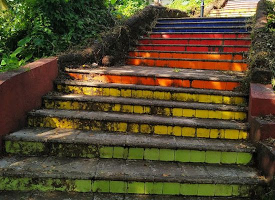 india/panaji/attraction/the-rainbow-stairs-colourful-stairs
