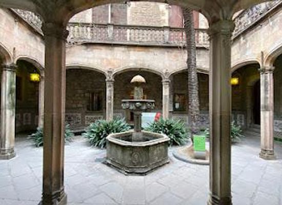spain/barcelona/attraction/barcelona-city-archive