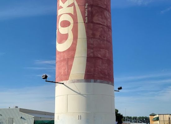 canada/western-manitoba/attraction/world-s-largest-coca-cola-can