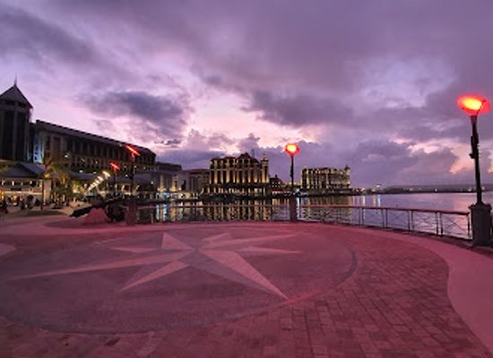 mauritius/port-louis/attraction/sbm-fountain