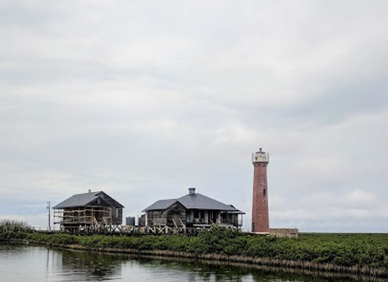 texas/gulf-coast/attraction/lydia-ann-lighthouse