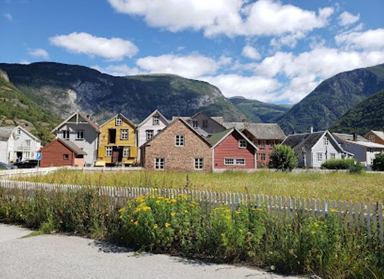 norway/sogn-og-fjordane/attraction/laerdal-old-town-viewpoint-parking