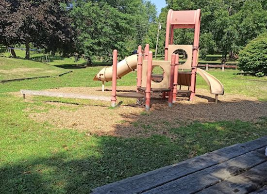 connecticut/waterbury/attraction/bucks-hill-park