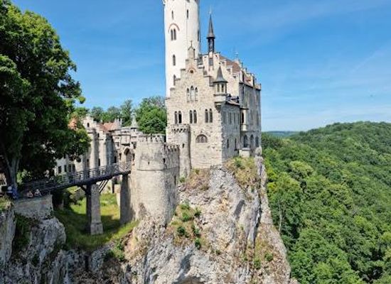 germany/stuttgart/attraction/schloss-lichtenstein