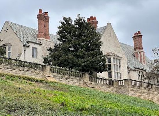 california/venice-beach/attraction/greystone-mansion-gardens-the-doheny-estate