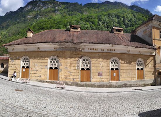 romania/mehedinti/attraction/museum-of-the-apollo-baths