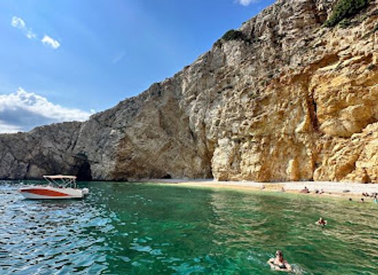 croatia/kvarner/attraction/golden-bay-beach