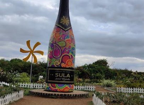 india/nashik/attraction/sula-vineyards