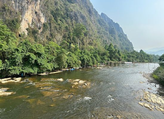 laos/vang-vieng-karst-landscape/attraction/namsong-blue-bridge