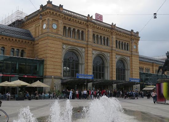 germany/hannover/attraction/haz-brunnen-hannover-haz-2000