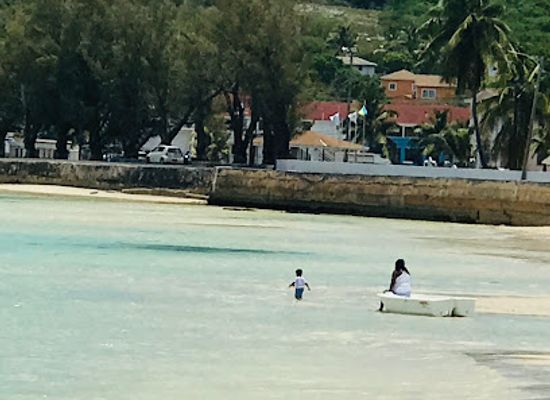the-bahamas/eleuthera/attraction/governor-s-harbour-beach