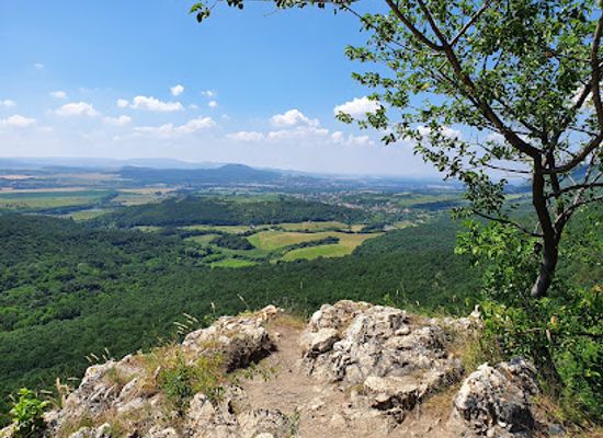 hungary/pilis-mountains/attraction/kemeny-szikla