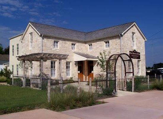 texas/enchanted-rock-state-natural-area/attraction/pioneer-museum