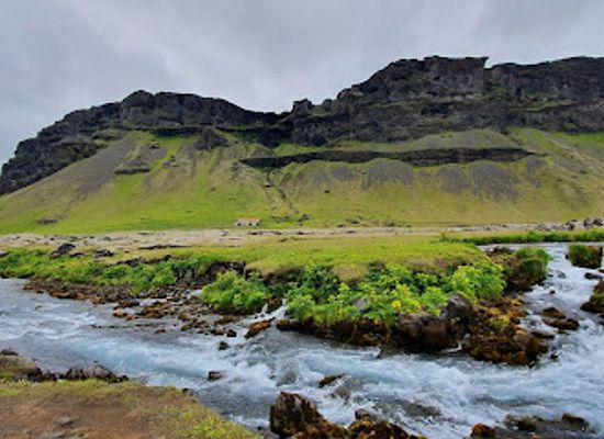 iceland/skaftafell/attraction/systrafoss