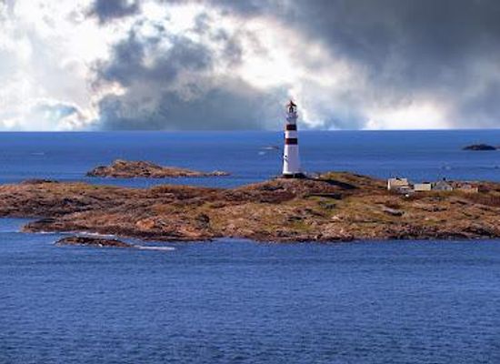 norway/southern-norway/attraction/oksoy-lighthouse